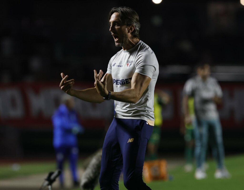 Luis Zubeldía durante São Paulo 0x0 Palmeiras pela quarta rodada do Brasileirão 2024