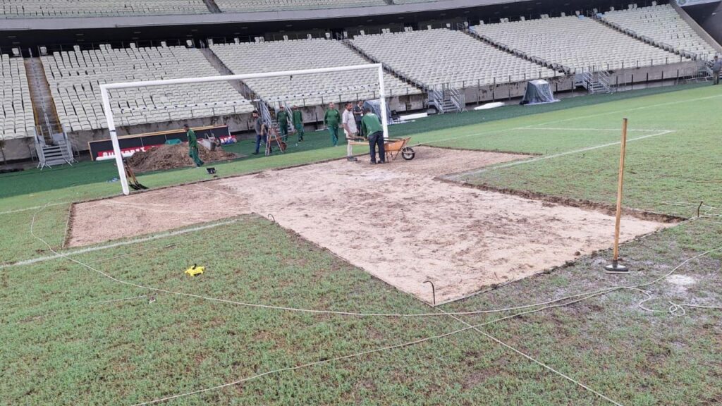 Gramado da Arena Castelão passa por manutenção e reparos após exigências da CONMEBOL