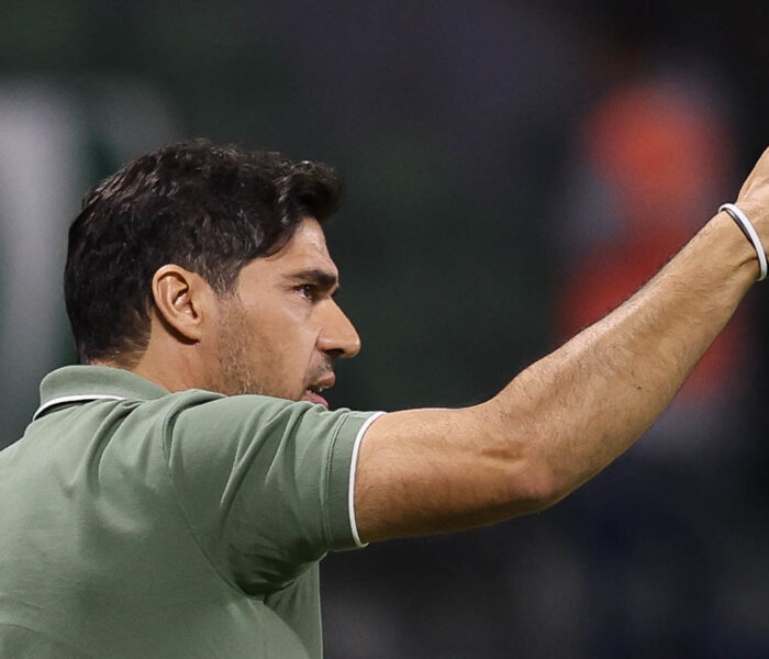 Abel Ferreira, técnico do Palmeiras, polemizou ao falar sobre títulos conquistados por Jurgen Klopp no Liverpool nesta terça-feira (28) após empate entre Palmeiras e RB Bragantino no Campeonato Paulista