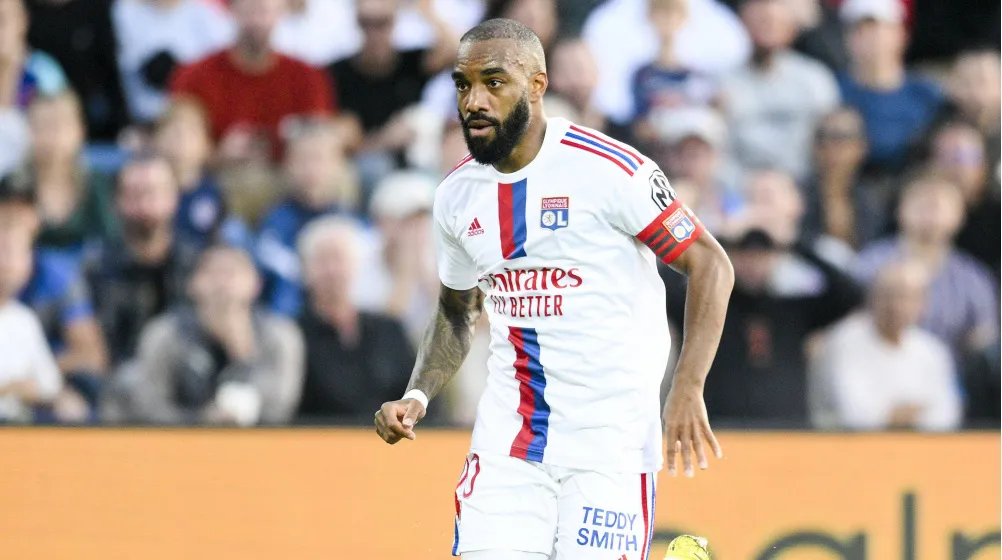 Lacazette Mercado