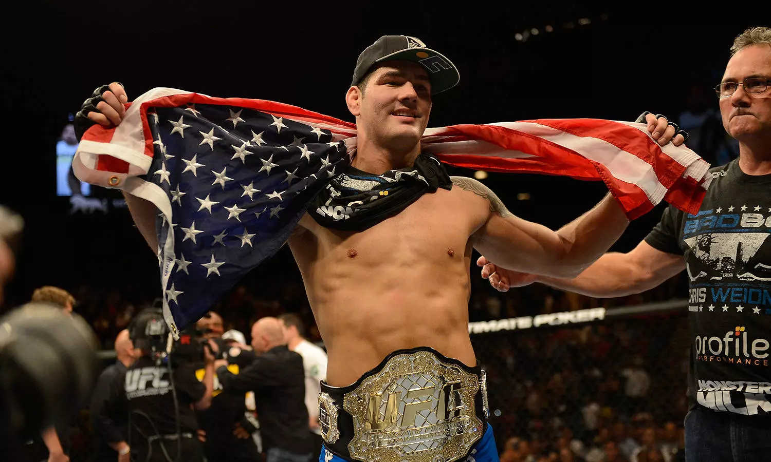 Chris Weidman campeão peso-médio. 