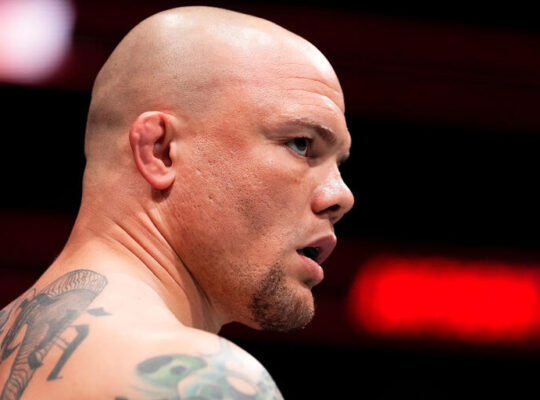 Anthony Smith