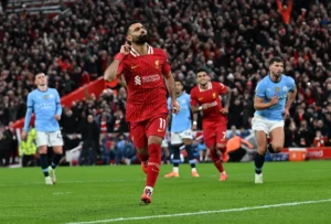 Liverpool e Manchester City se enfrentarão pela 26ª rodada da Premier League. No primeiro turno, os Reds venceram por 2 a 0
