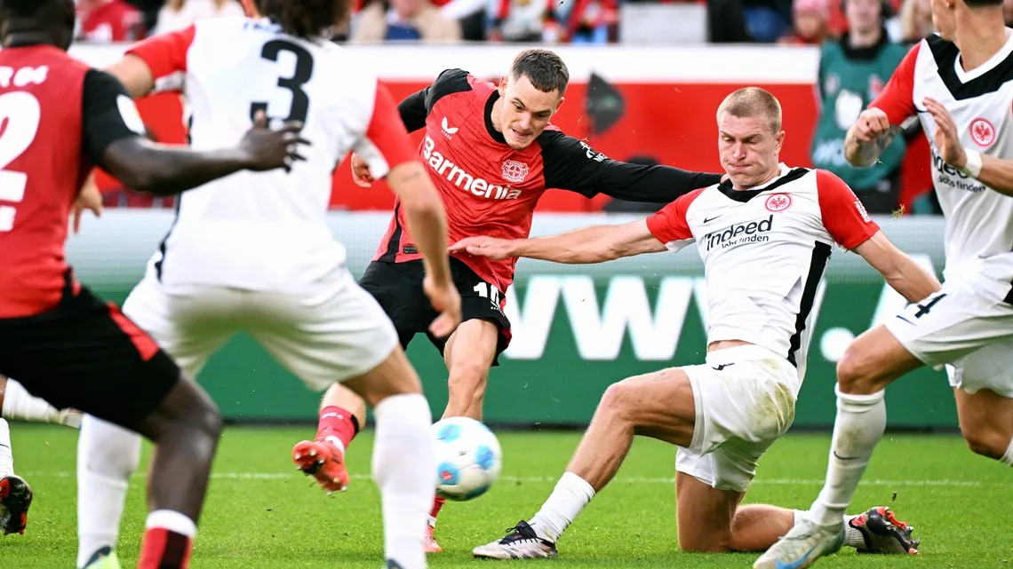 Frankfurt e Leverkusen