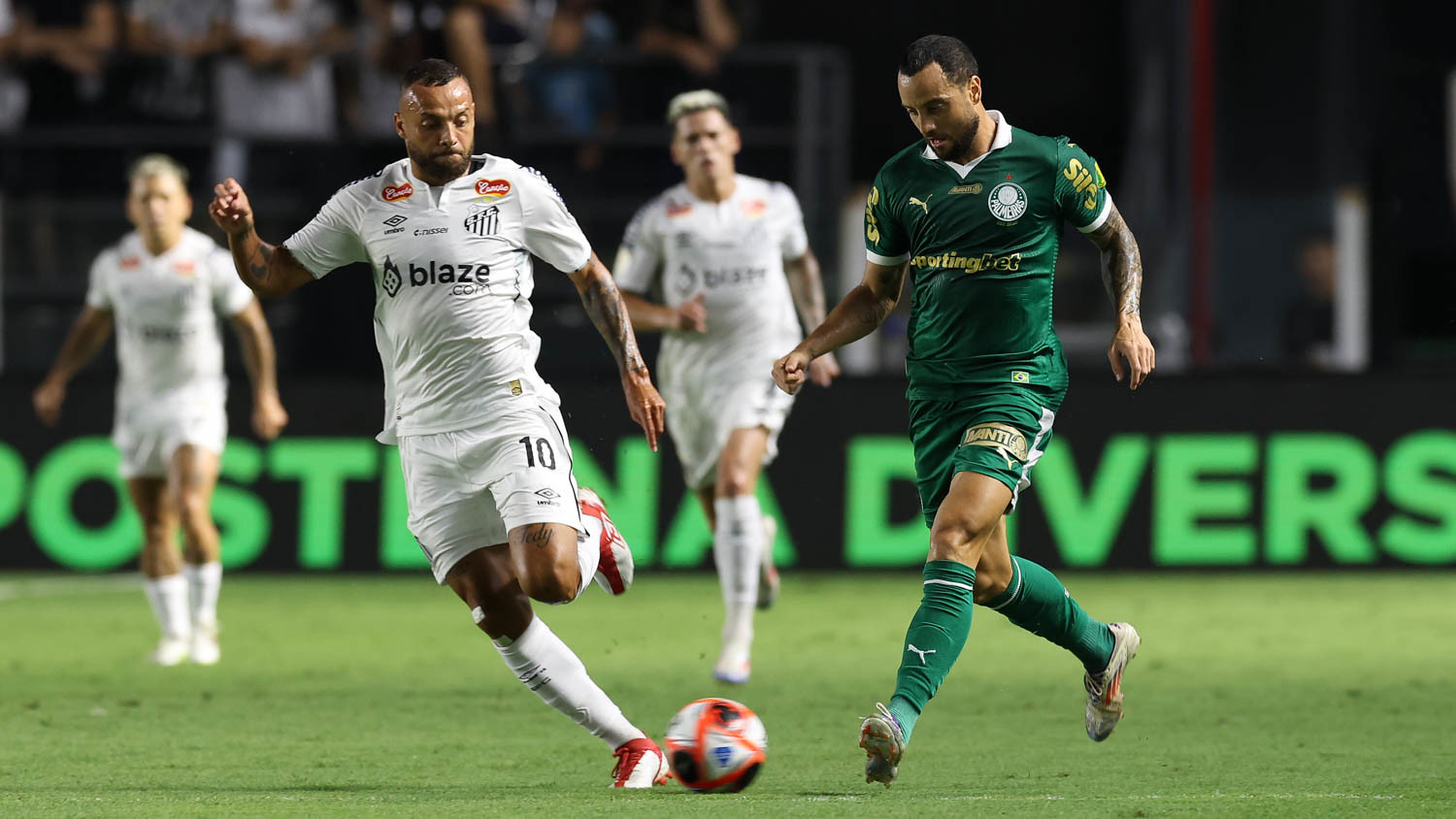 Palmeiras e Santos são duas equipes em situações complicadas nos Estaduais