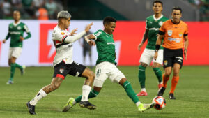 Palmeiras e São Paulo não saem do zero em jogo tecnicamente fraco.