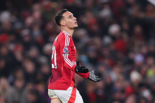 O brasileiro fez parte de uma longa lista de contratações milionárias do United que se tornaram fracassos.
