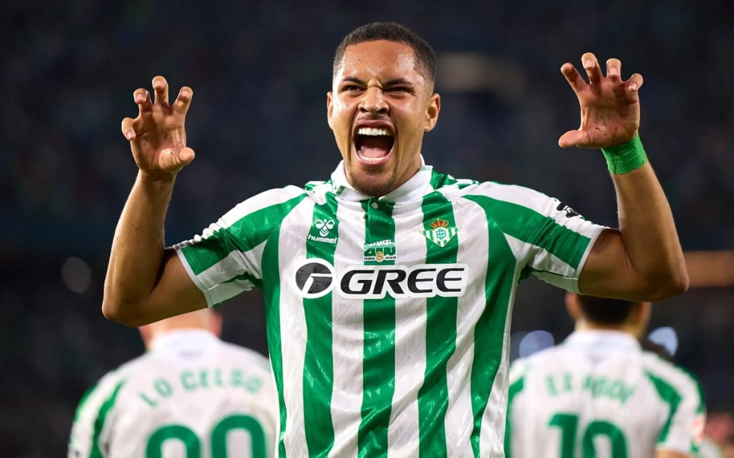 Vitor Roque pode voltar ao futebol brasileiro - Foto: Getty Images