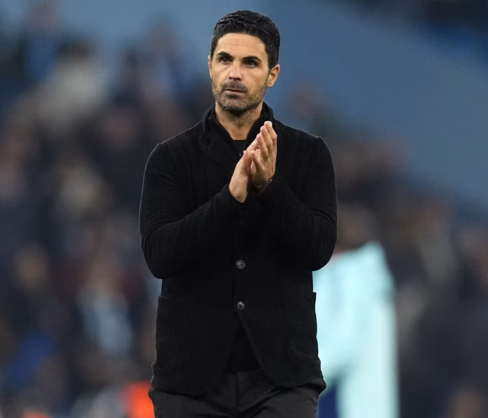 Arteta, técnico do Arsenal. Espanhol tenta manter equipe com chances na Premier League