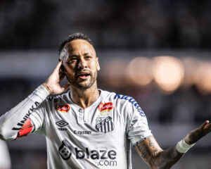 Neymar é esperança do Santos na fase final do Campeonato Paulista
