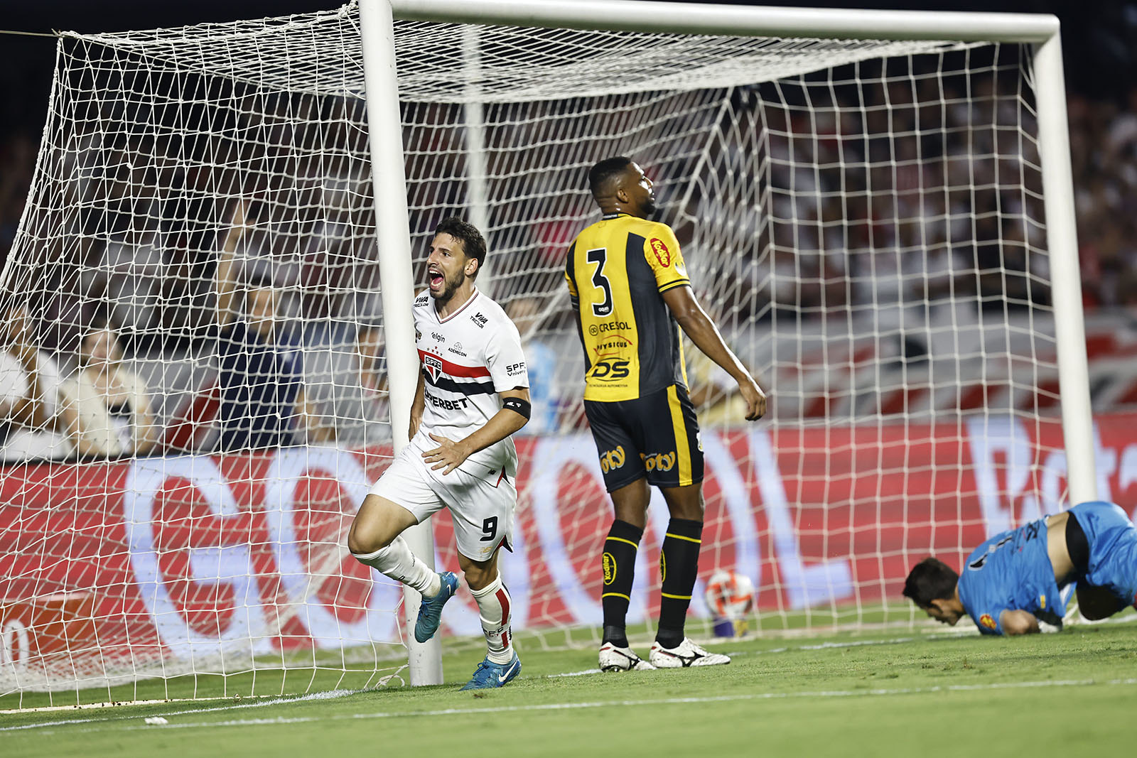 Calleri marca e São Paulo vence o Novorizontino no duelo válido pelas quartas de final do Campeonato Paulista 2025