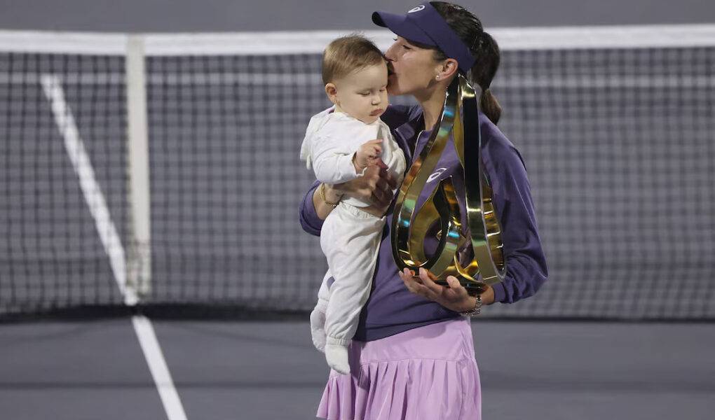 Belinda Bencic campeã em Abu Dhabi 2025. Foto: Amr Alfiky/Reuters