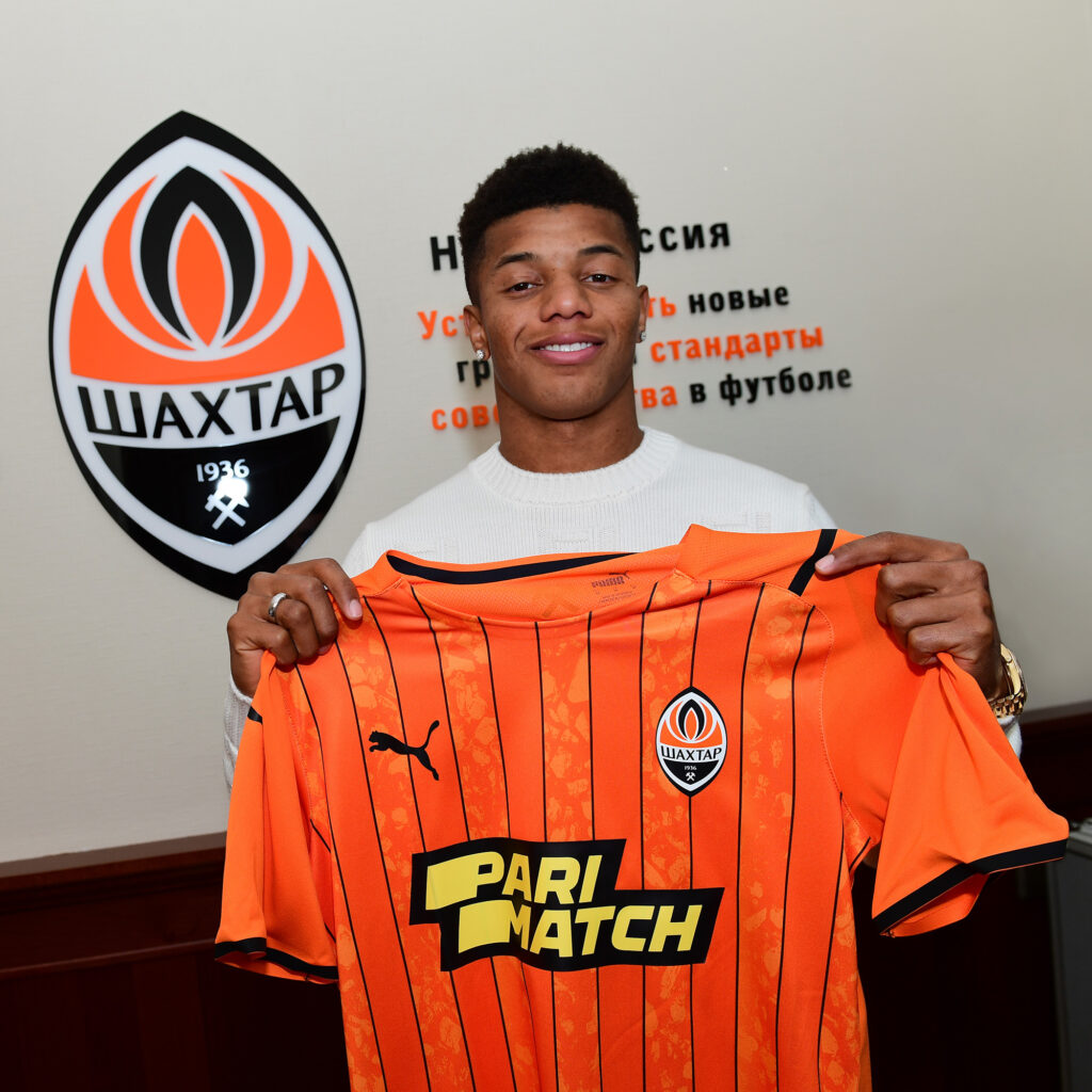 Vindo do Ajax, David Neres não disputou nenhuma partida pelo time de Donetsk.