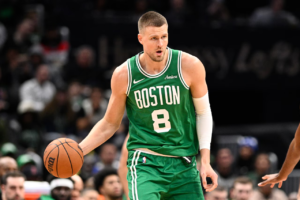 NBA conta com alguns grandes pivôs.