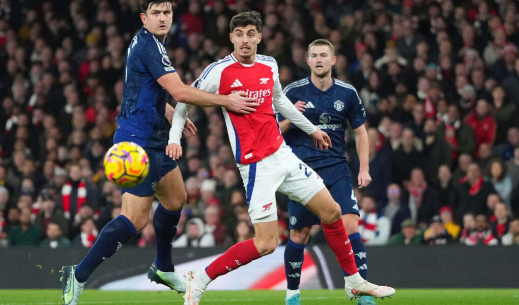 Arsenal e Manchester United se enfrentam neste domingo (9) pela Premier League