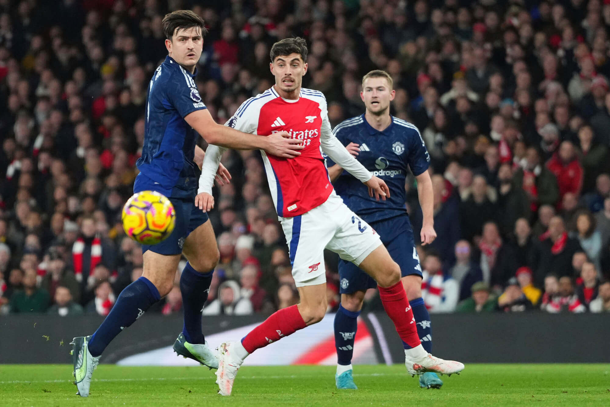 Arsenal e Manchester United se enfrentam neste domingo (9) pela Premier League