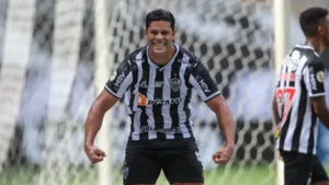Hulk com a camisa do Atlético-MG.