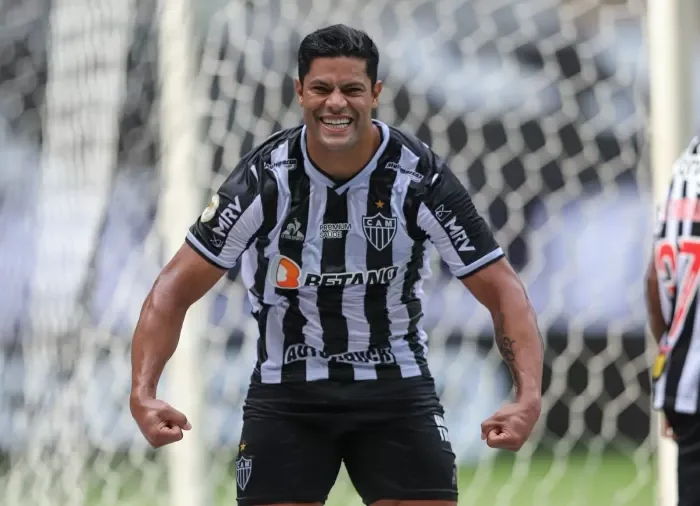 Hulk com a camisa do Atlético-MG.