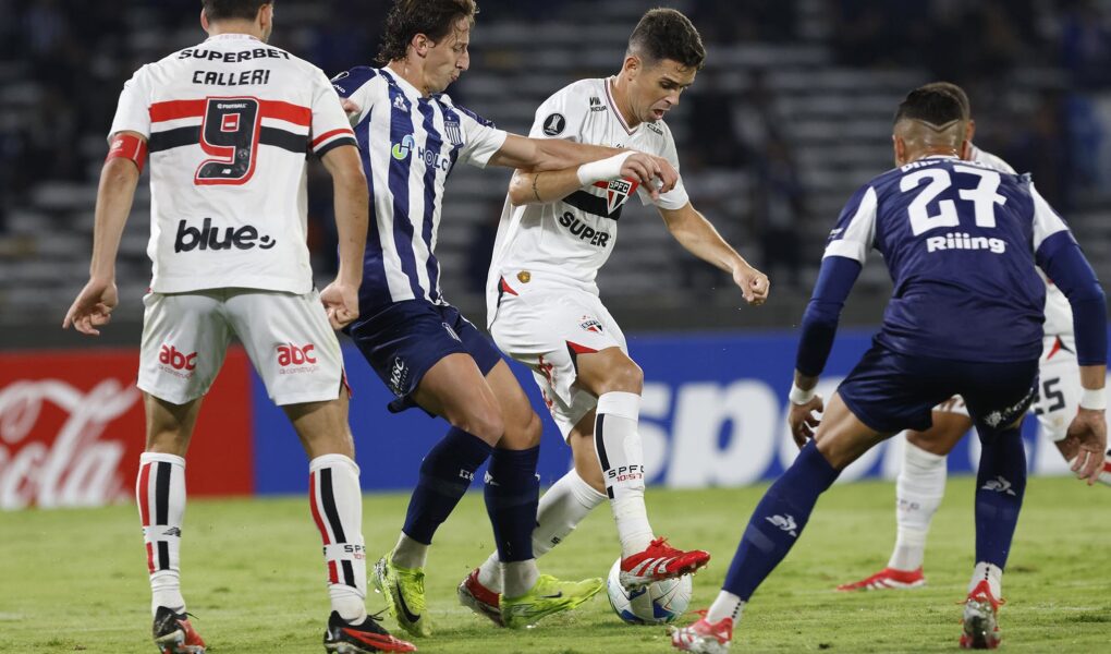 São Paulo vence o Talleres por 1 a 0 na estreia da fase de grupos da Copa Libertadores