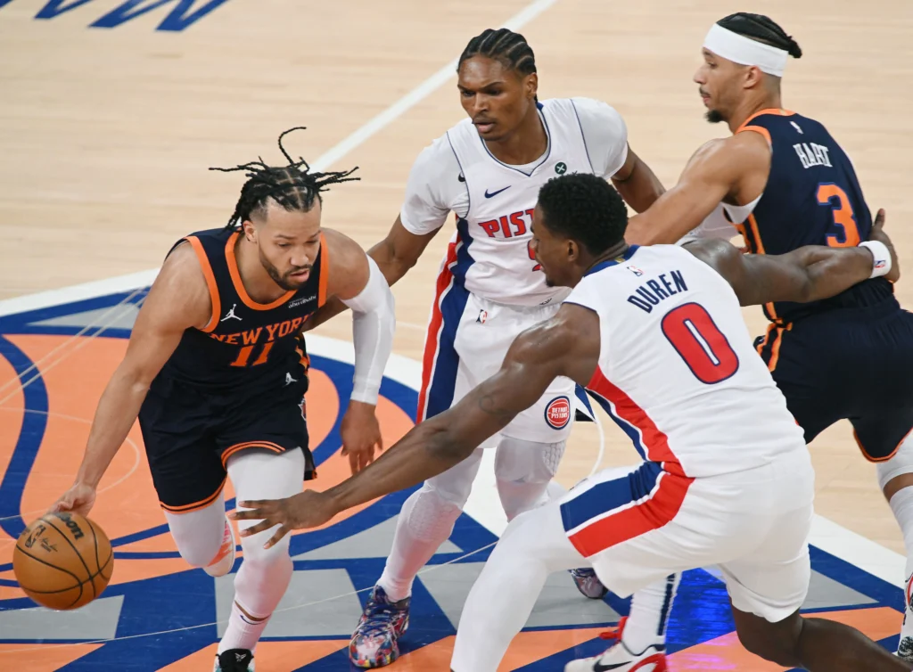 Intensidade defensiva dos Pistons faz a diferença na vitória sobre os Knicks no Jogo 2