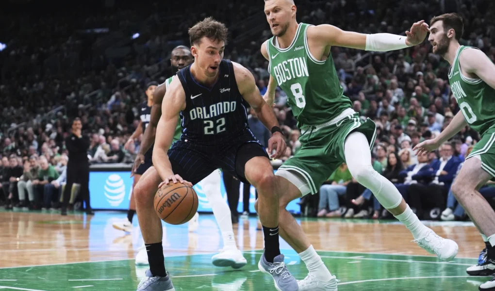 Boston Celtics vence Orlando Magic por 109 a 100 e abre 2 a 0 ns primeira rodada dos Playoffs da Conferência Leste da NBA