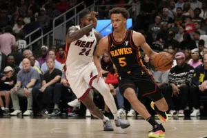 Miami Heat foi mais intenso e terminou a primeira etapa na liderança da partida