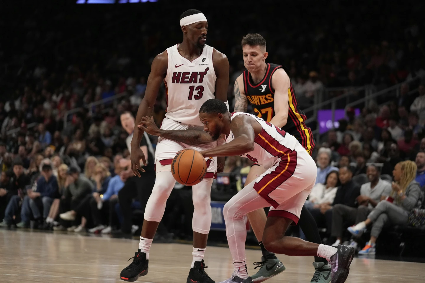 Miami Heat vence Atlanta Hawks por 123 a 114 e garante última vaga do Leste nos Playoffs da NBA
