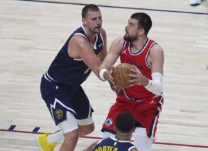 Clippers vencem Nuggets.