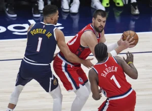 Clippers vencem Nuggets.