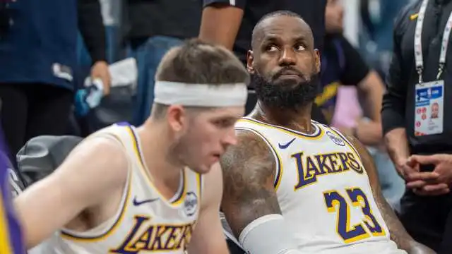 Playoffs NBA - Lakers precisa de feito inédito.