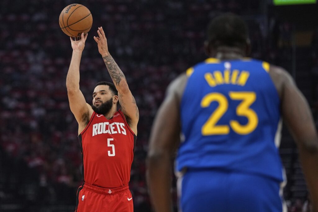 Houston Rockets massacra os Warriors com Fred VanVleet e Amen Thompson como destaques 