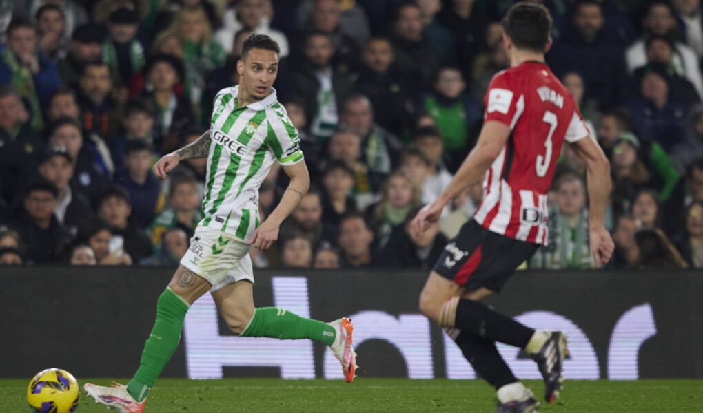 Antony em sua partida de estreia com a camisa do Real Betis