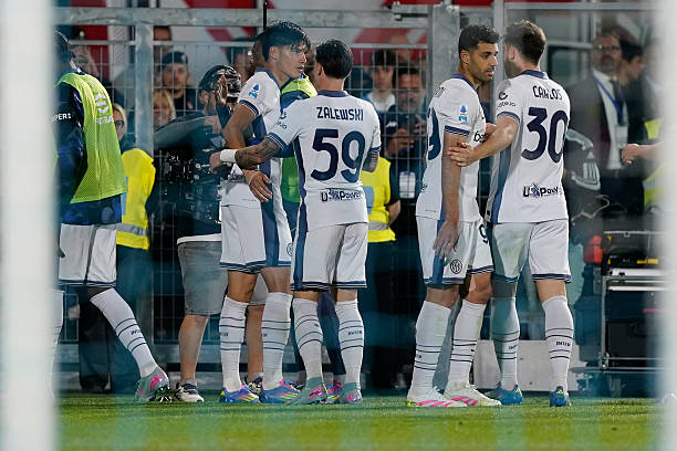 Joaquin Correa comemora o segundo gol feito na etapa complementar.