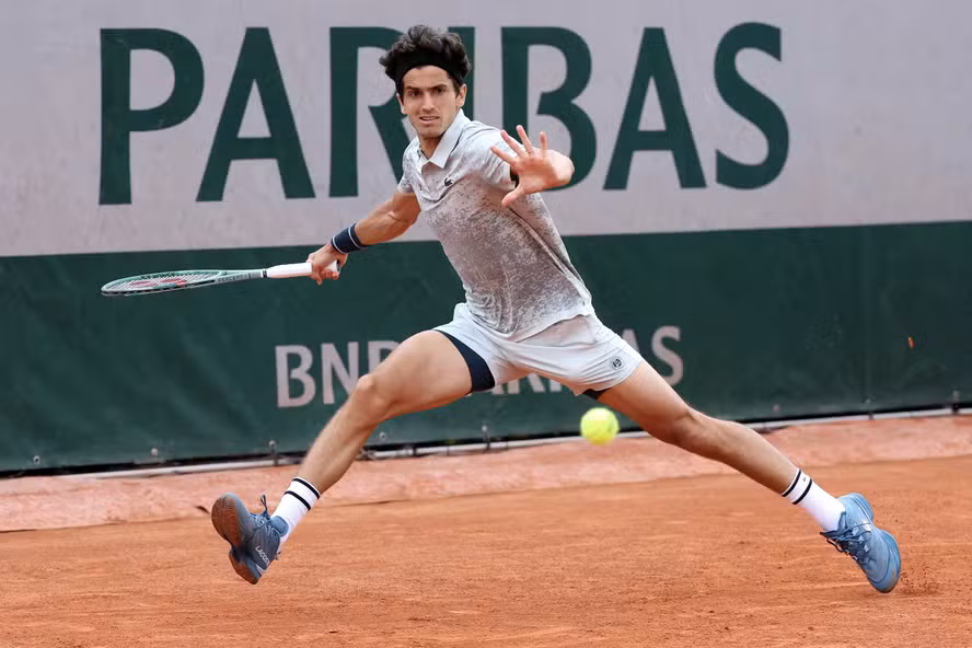 Pierre Hugues-Herbert, adversário de João Fonseca