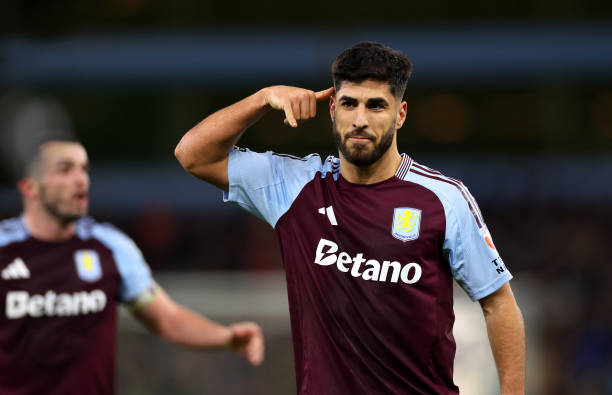 Asensio em ação com a camisa do Aston Villa. Foto: Marc Atkins - AVFC/Aston Villa FC - Divulgação.