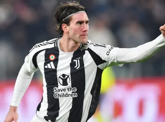 Dusan Vlahovic, Juventus, Milan