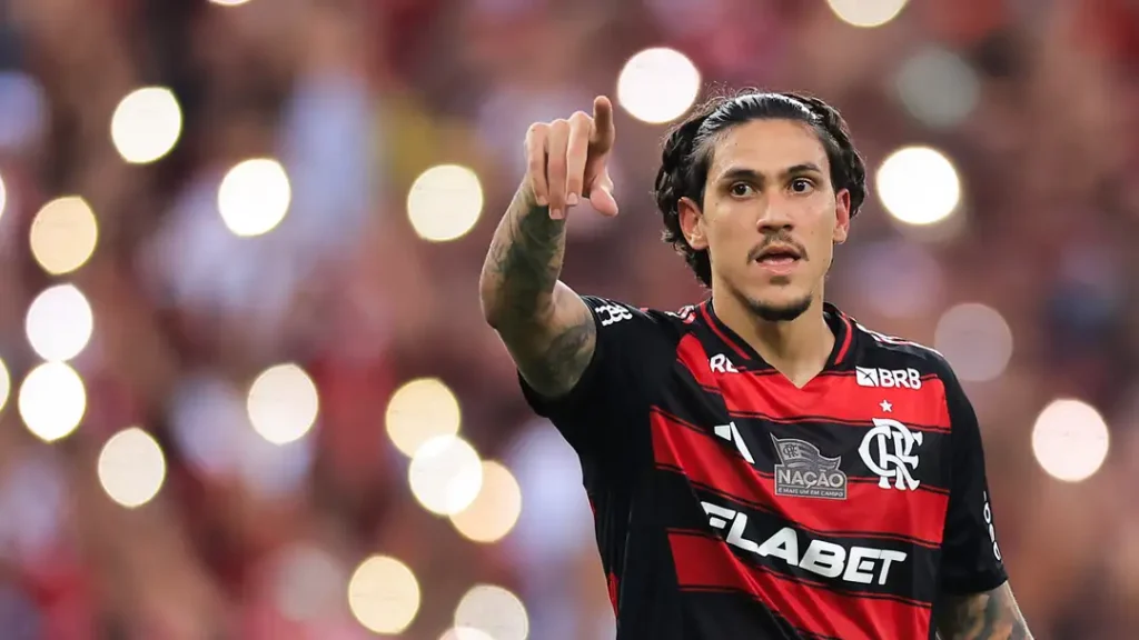 Pedro deve voltar a ser titular do Flamengo durante a competição - Foto: Getty Images