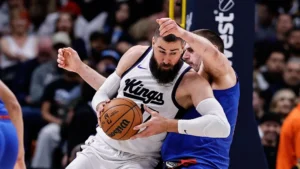 Valanciunas nos Nuggets.