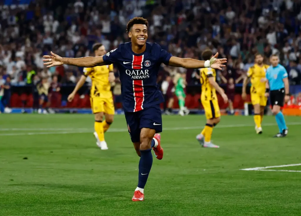 Desiré Doué, do PSG, é o jogador com maior valorização do valor de mercado