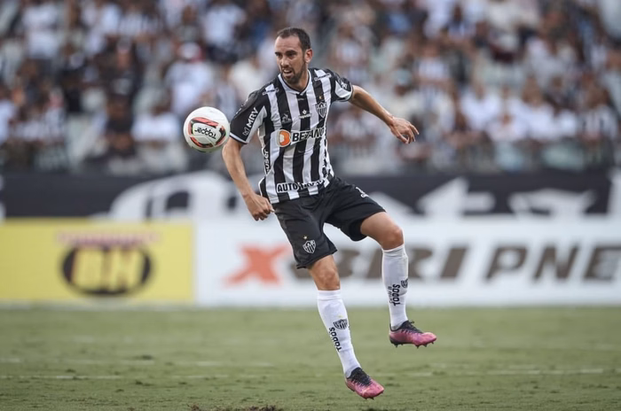 Em junho de 2022, Godin trocou o Atlético Mineiro pelo Vélez Sarsfield. Foto: Metrópoles — Divulgação.