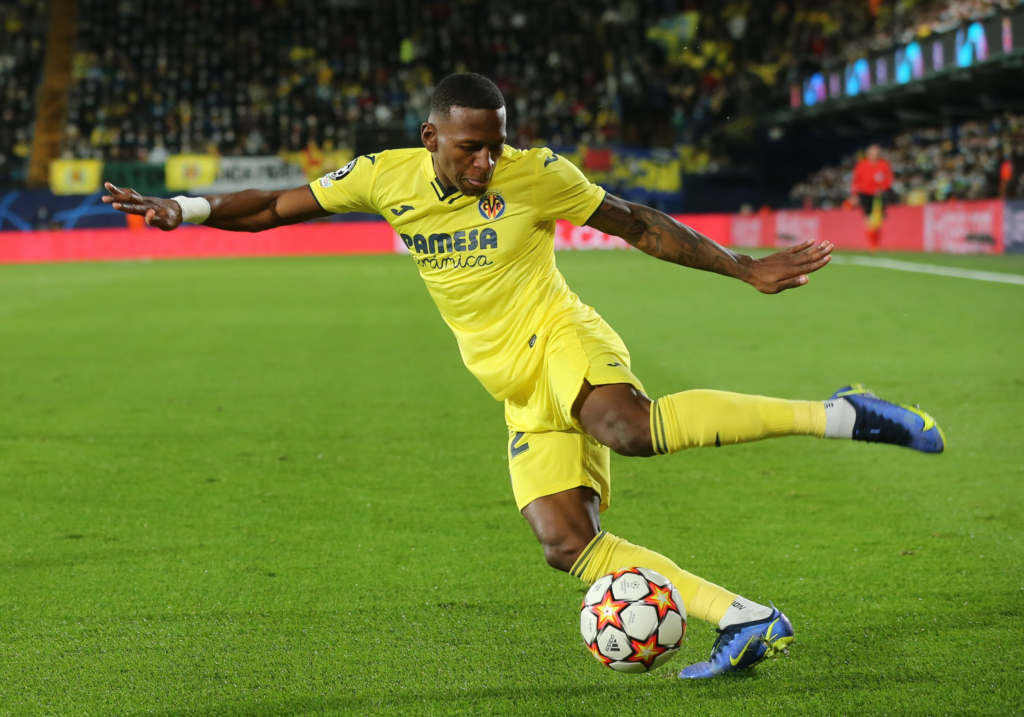 Com a camisa do Villarreal, Estupiñán conquistou o título da UEFA Europa League, seu único da carreira