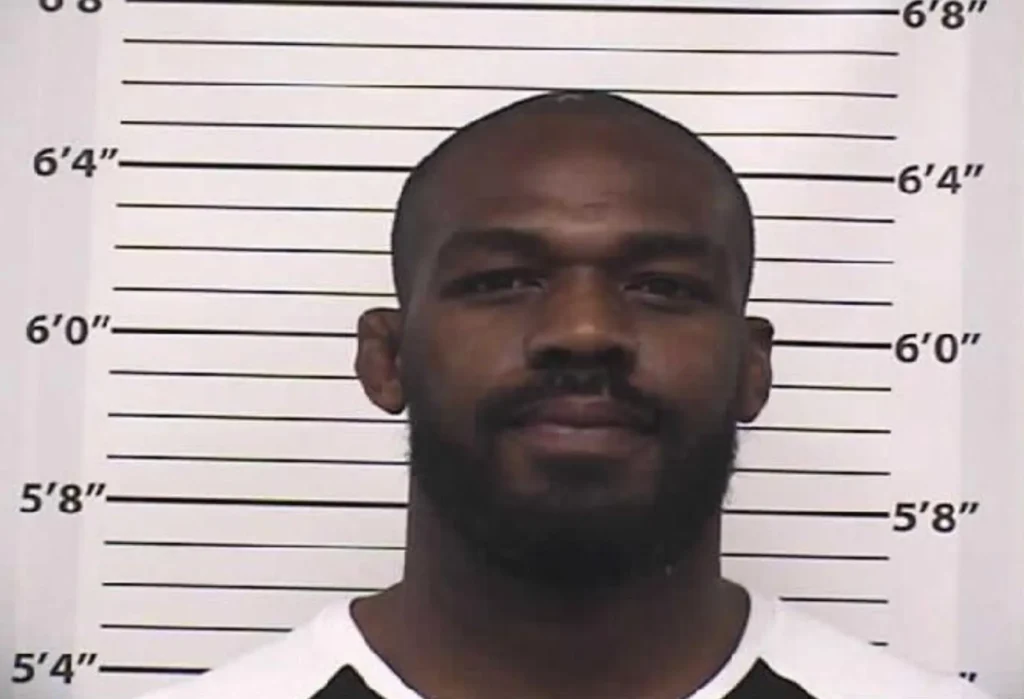 Jon Jones, assim como Diego Sanchez, também foi preso 