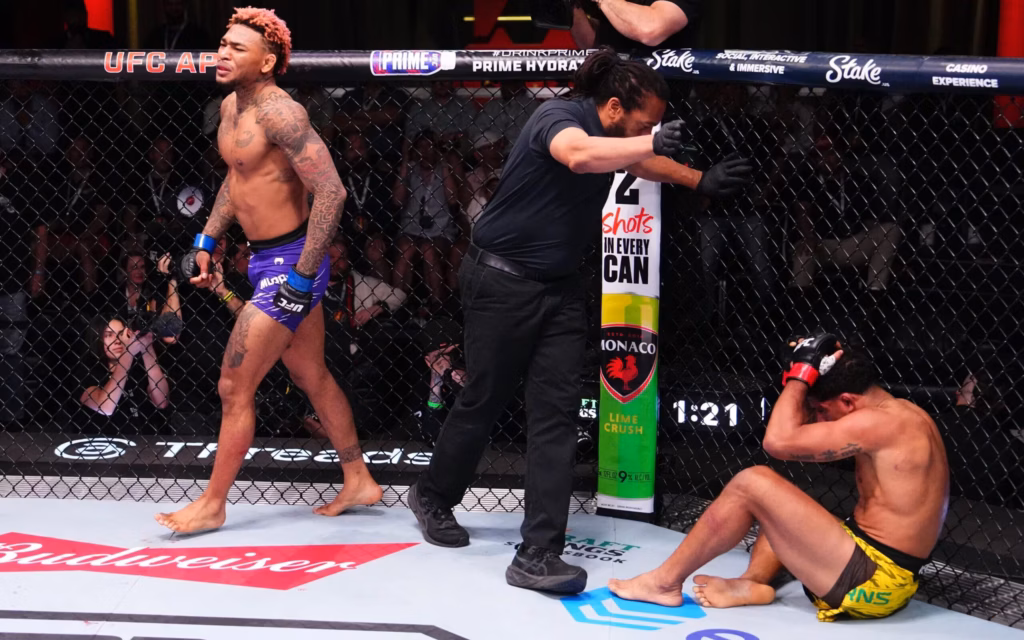 Michael Morales venceu Gilbert Burns de forma espetacular