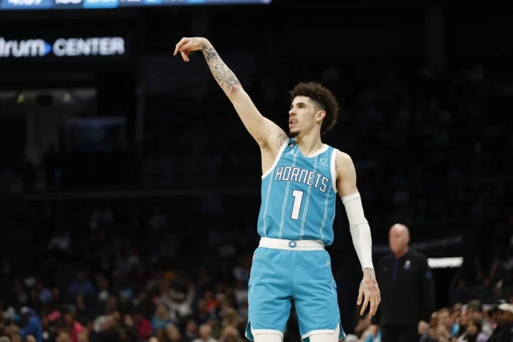 LaMelo Ball é o principal jogador do Charlotte Hornets nos últimos tempos