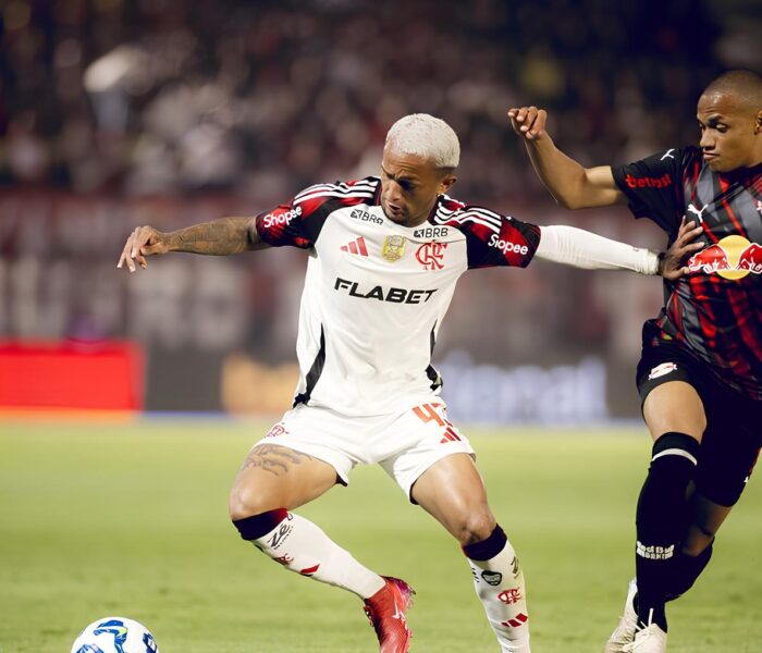 Em possível despedida, Wesley decide, Flamengo vence RB Bragantino de virada e se aproxima da liderança no Campeonato Brasileiro
