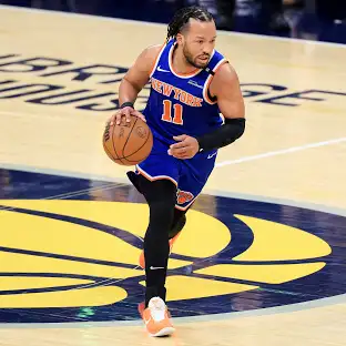 Knicks procura um armador reserva.