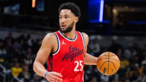 Simmons no mercado.