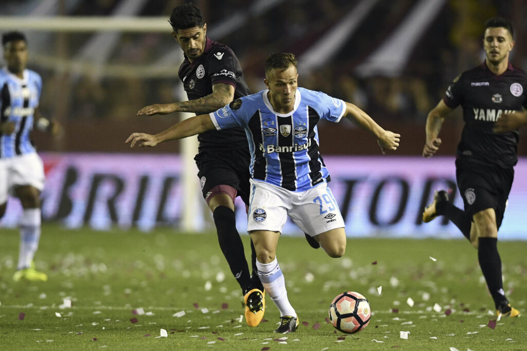 Arthur foi um dos destaques do Grêmio na conquista da Libertadores de 2017