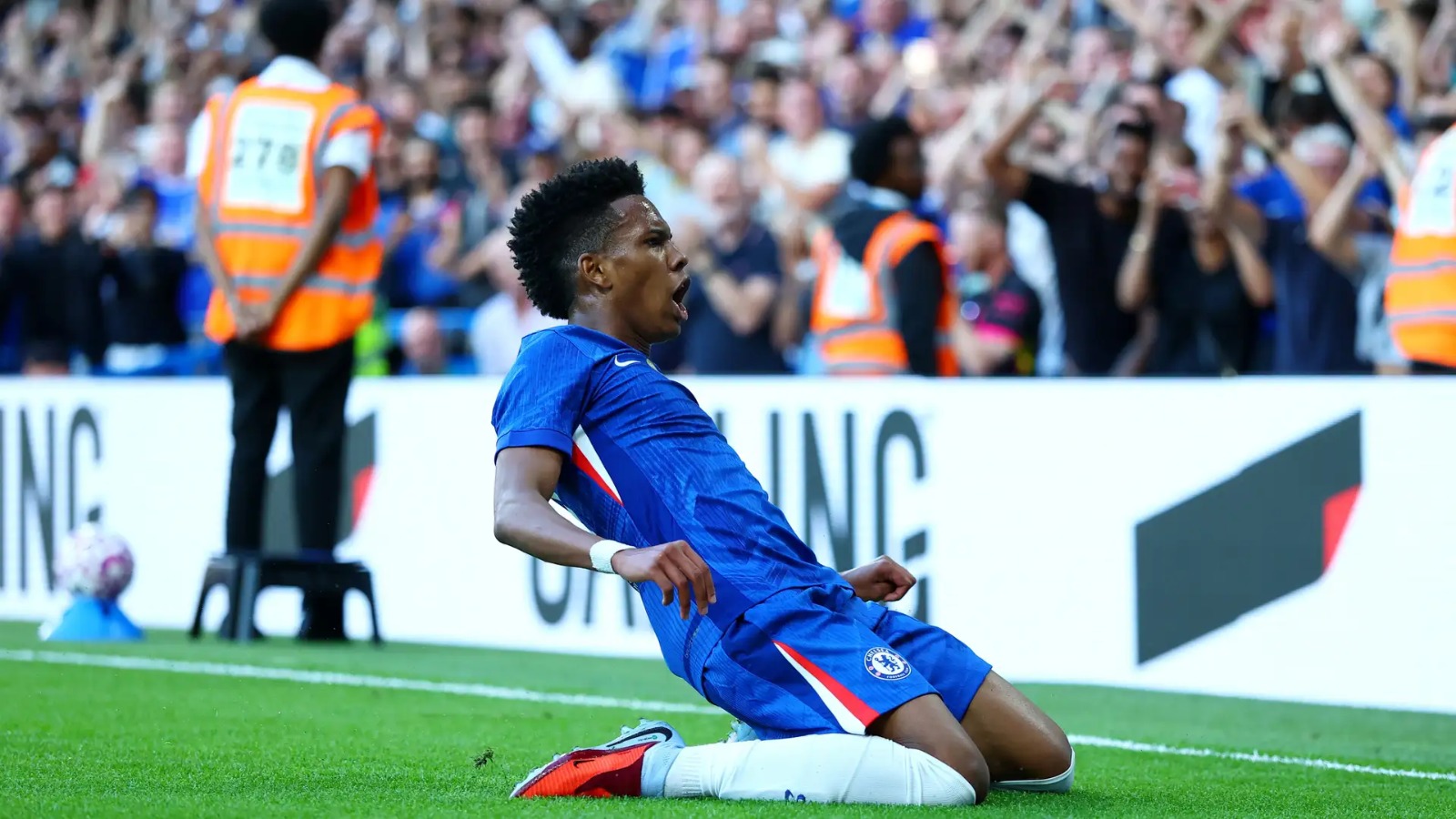 Chelsea Estêvão João Pedro