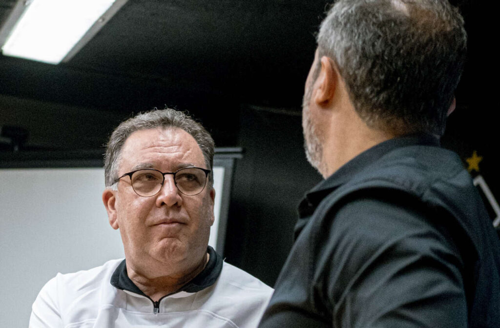 Diretoria do Santos precisa dar uma resposta rápida e, principalmente, assertiva em relação ao novo treinador